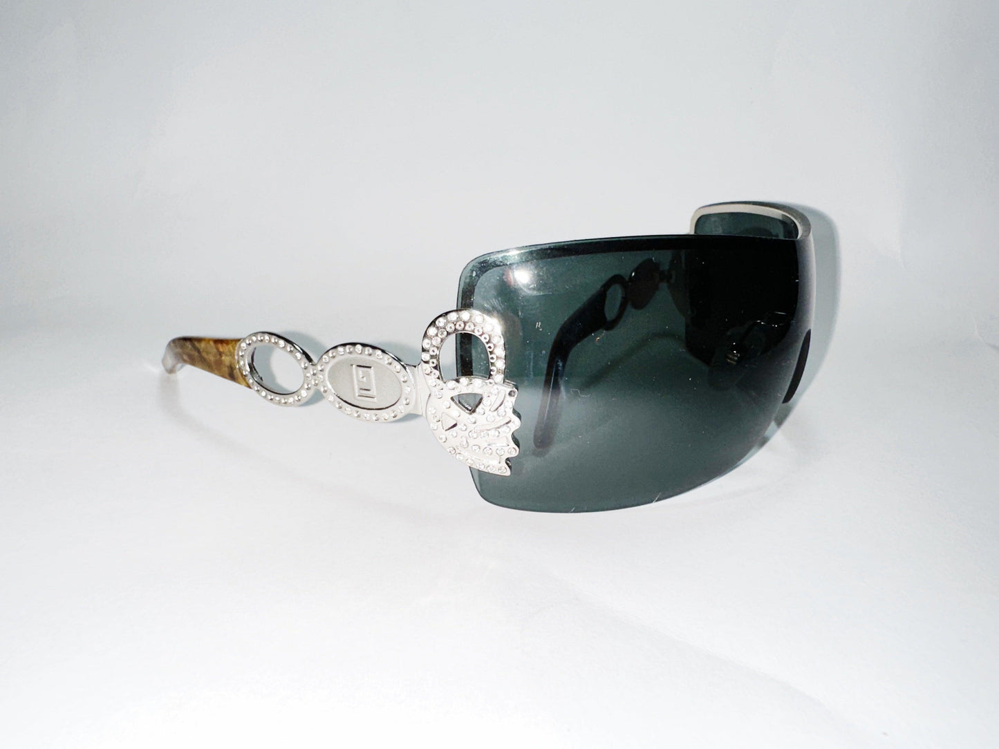 luciana gimenez - brechó do óculos